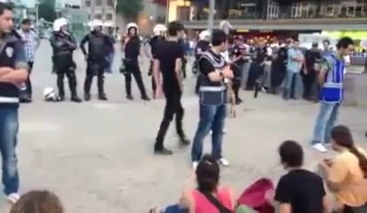 Hayvanları bile isyan ettirdiniz sonunda! Yazıklar olsun!