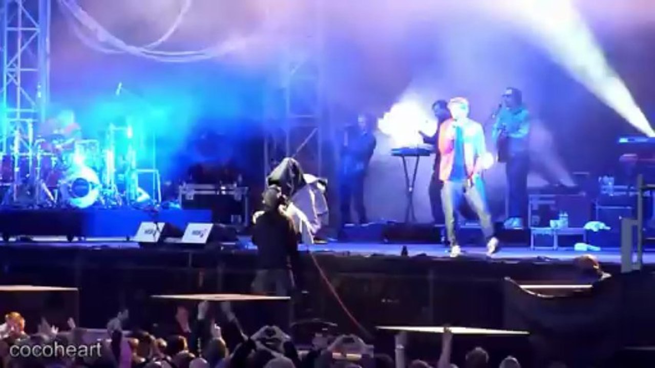 28 Tim Bendzko - Programmiert @ WDR2 für eine Stadt 2013, Bocholt