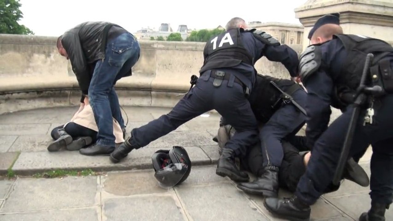 Interpellations violentes et arbitraires