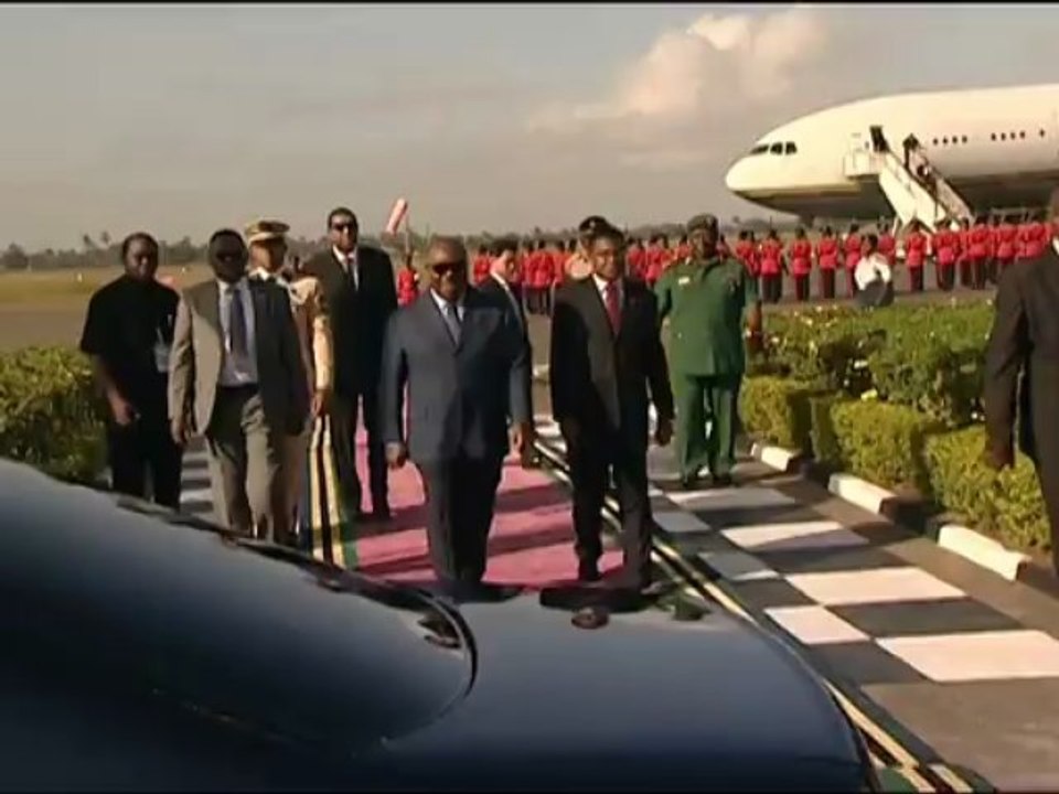 Arrivée du Président gabonais Ali Bongo Ondimba à Dar Es Salam, en Tanzanie