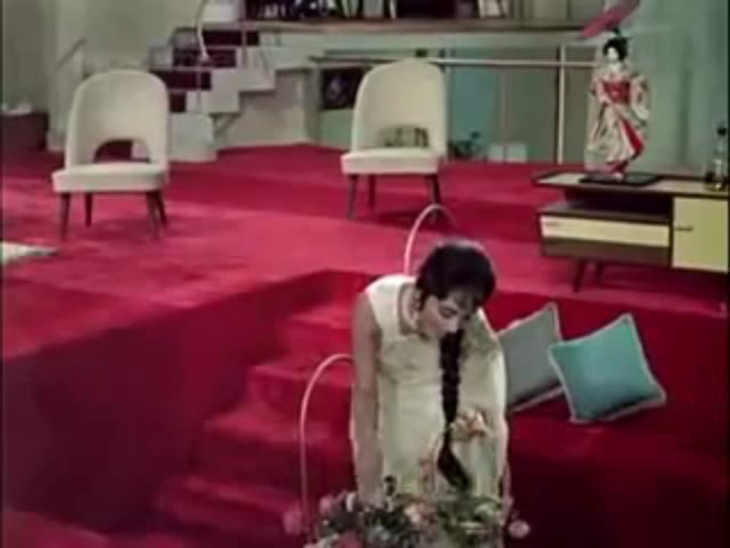 Kaun Aaya Ki Nigahon Mein Asha Bhosle Waqt 1965 Music Ravi Lyricists Sahir  Ludhianvi - video Dailymotion