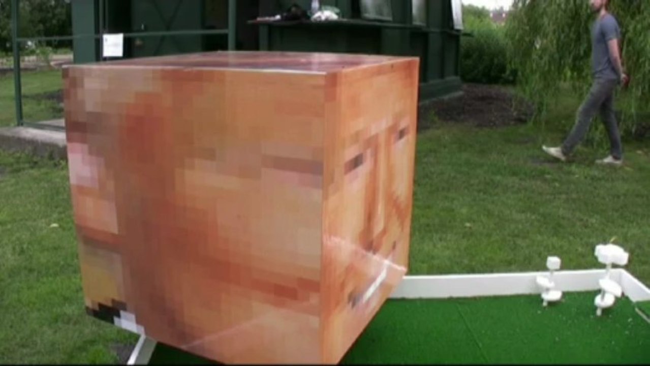 "Kodiak island minigolf", installation de Ben Stewart, Hortillonnages Amiens 2013