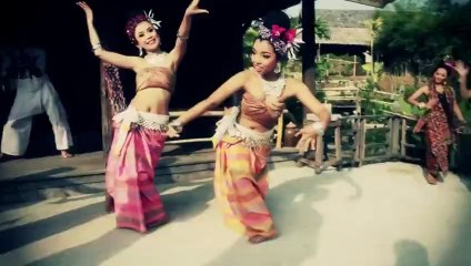 Snoop Lion feat Rita Ora "Torn Apart"