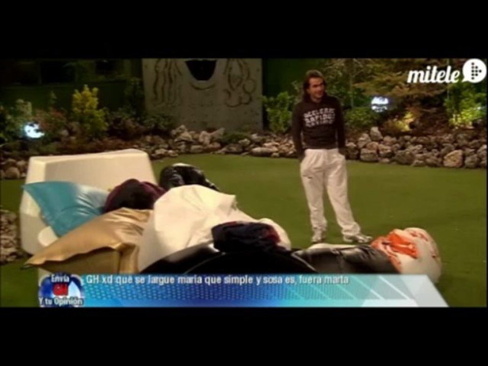 hym en el jardín