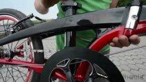 Dahon Vector P8 folding bicycle