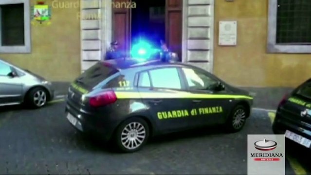 Oltre 20 kg droga nascosta nei doppifondi delle valige, da Gdf arrestati a Fiumicino tre corrieri