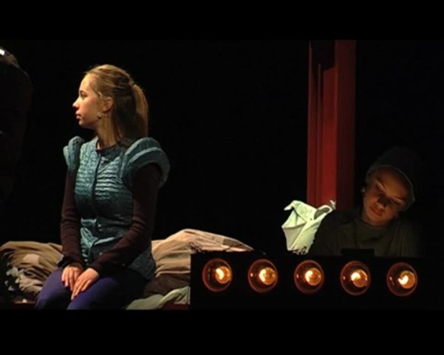 "Alice change" extraits de "ALICE ON THE ROAD" - comédie musicale de la Cie Légitime Folie