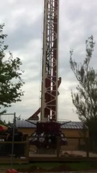 [PARC DU BOCASSE] Premiers tests de la Flash Tower - Nouveauté 2013