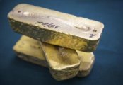 Gold Suffers Worst Quarter Ever: Where Is It Headed Now?