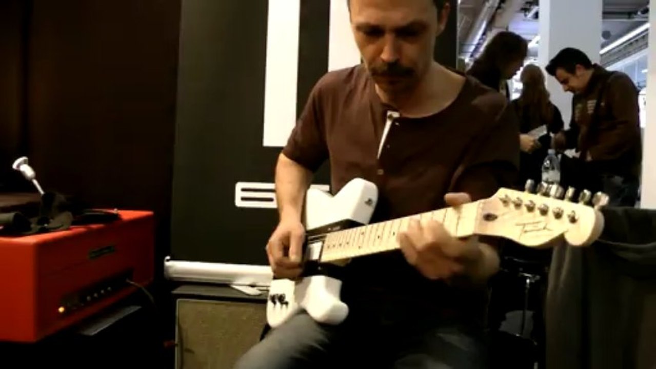 Tausch Guitar 665 präsentiert von Rainer Tausch, Musikmesse Frankfurt 2013