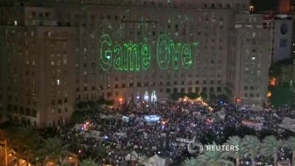 Laser show lights up Tahrir Square