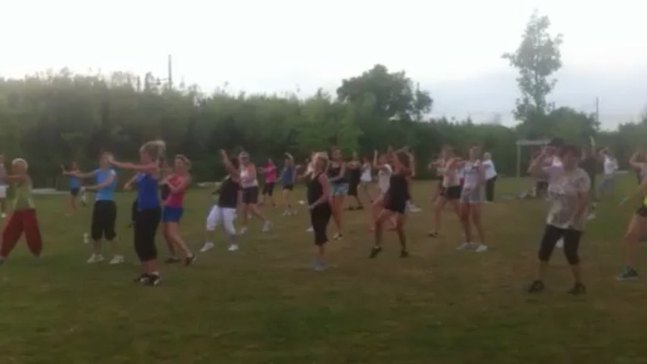 Bédarrides, cours de zumba gratuits offert par la Ville