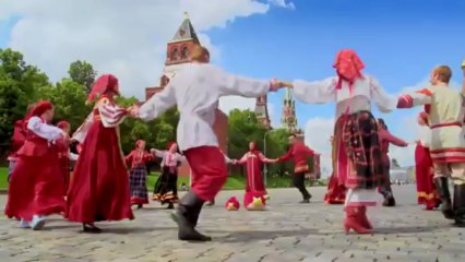 Red Bird lands in Red Square - Angry Birds game update(720p_H.264-AAC)