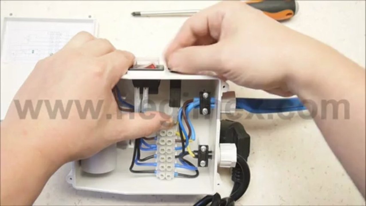 Negimex - remplacement d'un limitateur d'intensité (boitier Tracer)