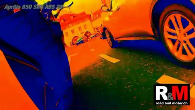 Aprilia SRV 850 ABS/TC oder wie ein Motorrad zu einem Scooter mutiert.