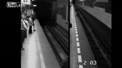 Prague : elle frôle la mort en tombant sur les rails du métro