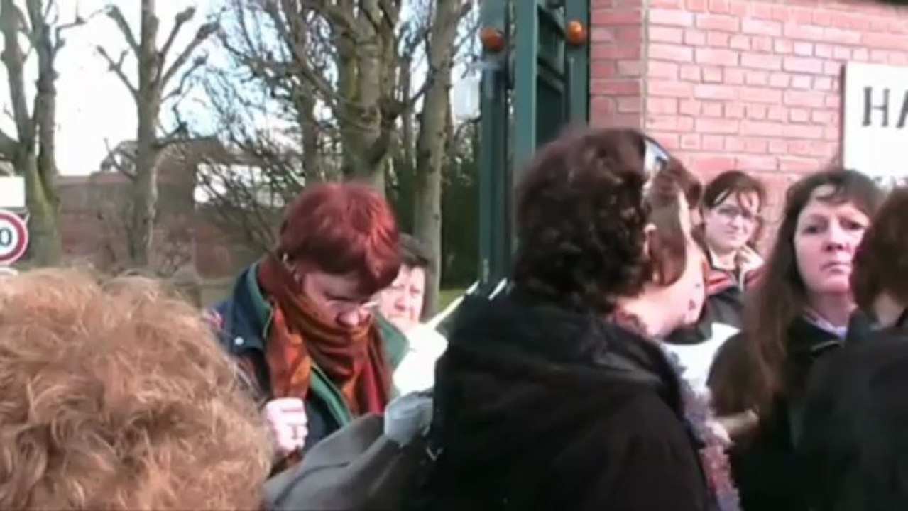 Prête-moi ta caméra, mon usine ferme (2/6)