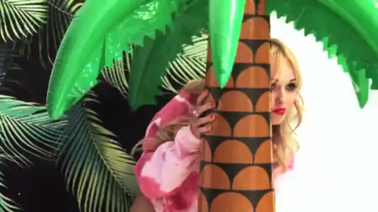 FHM Kızlarıyla Tanıştınız Mı?
