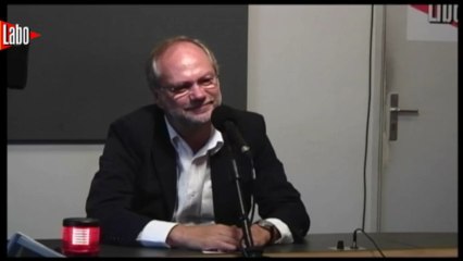 "En politique, il faut une bouille géniale"