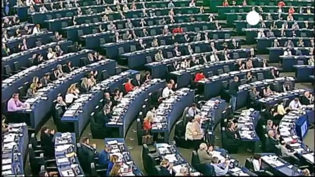 El opositor cubano Guillermo Fariñas recoge el premio...