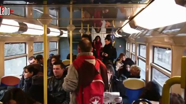 Des voyageurs franciliens sensibilisés aux maladies rares