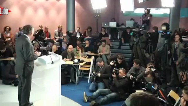 Joy Sorman, l'écrivain qui écrit sur Bayrou