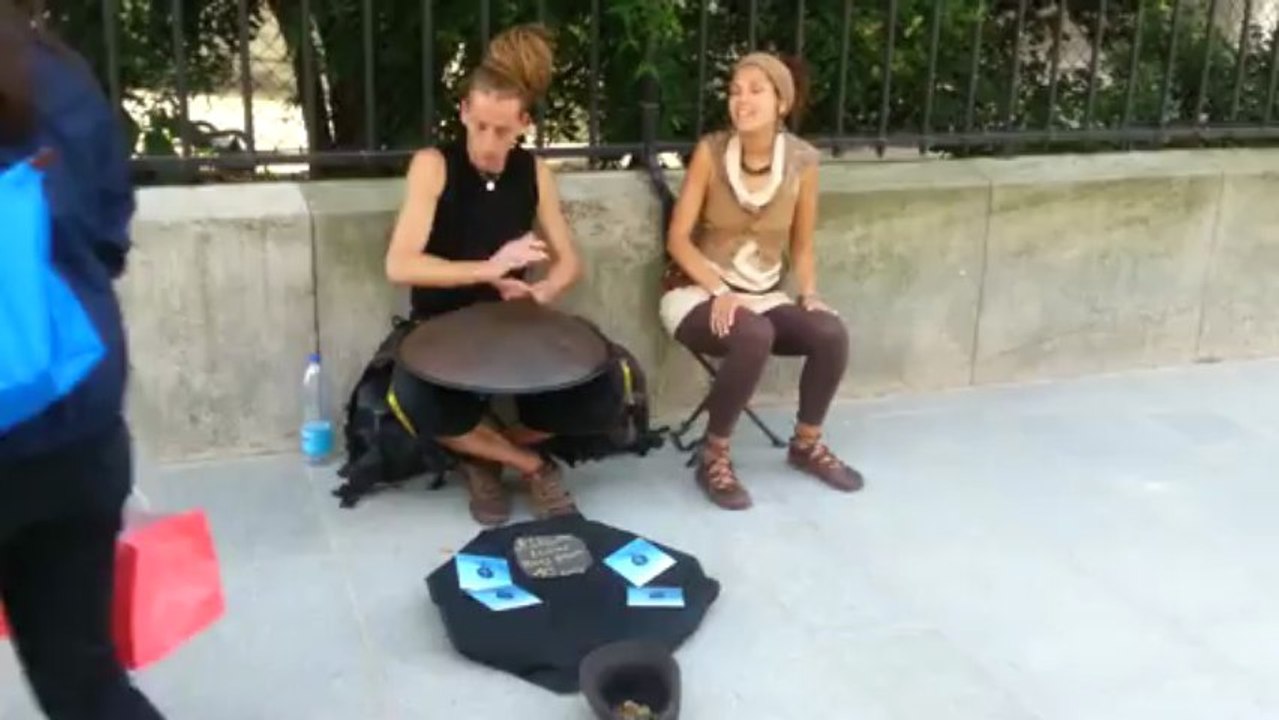 Tambour Hang et chants étherés