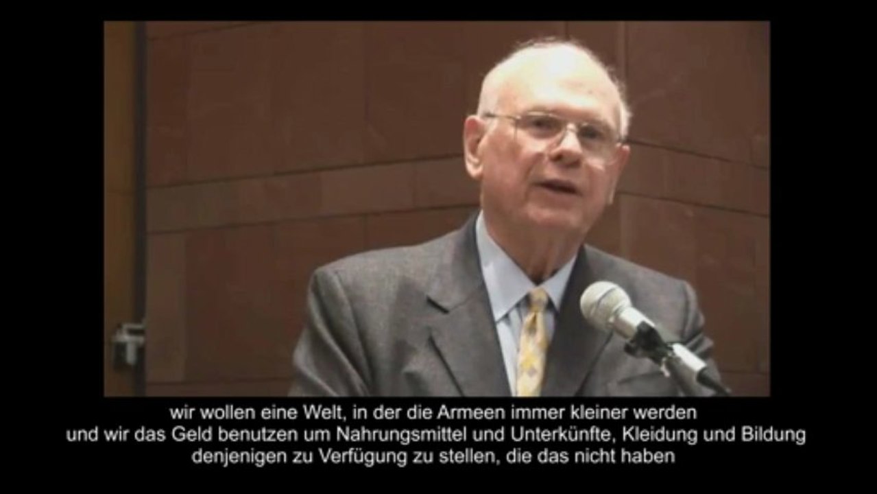 Verteidigungsminister erklärt kurz die UFO Alien Situation auf der Erde_xvid