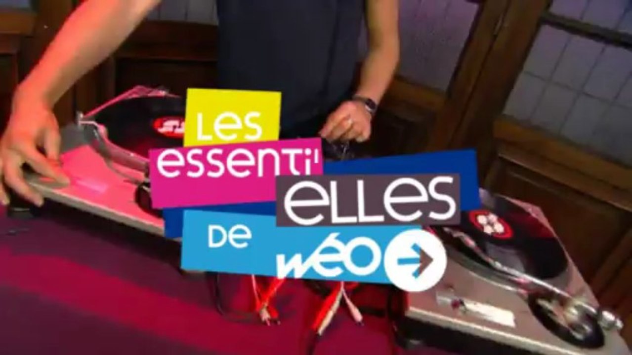 LES ESSENTIELLES GENERIQUE - WEO
