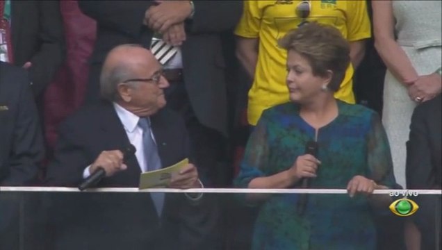 Dilma é Vaiada e Diz Vão pra Carra do Caralho - Paródia Dublada - Tal Qual Dublagens (HD)