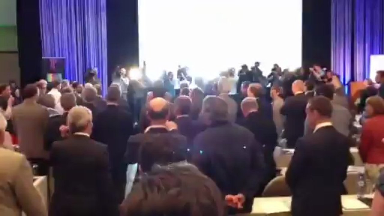 Le prince Philippe en visite à Anvers au lendemain de l'abdication d'Albert II