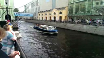 HTC One, тест камеры - Кораблик у Мариинки