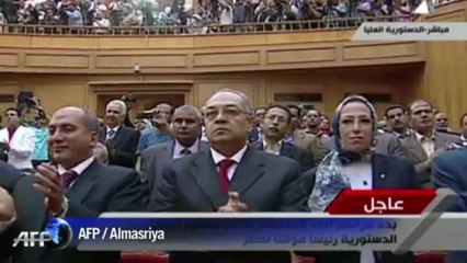 Egypte: le juge Mansour prête serment comme président intérim