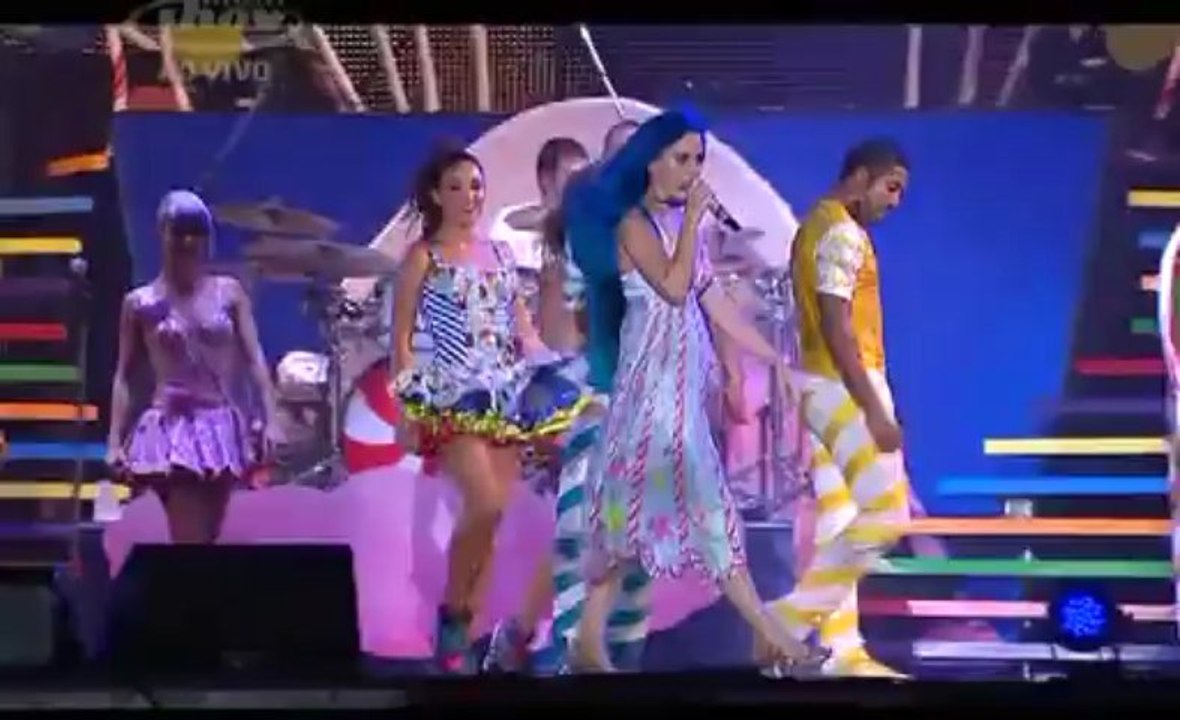 Katy Perry  -  Firework   (live)