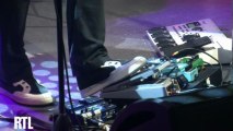 Richard Bona - Impro solo en live dans RTL Jazz Festival présenté par Jean-Yves Chaperon