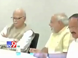 Tv9 Gujarat - Modi-Advani seated beside each other in BJP parliamentry meet