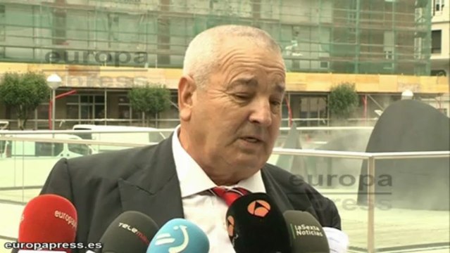 Astilleros: Presión política, cambiar a Almunia