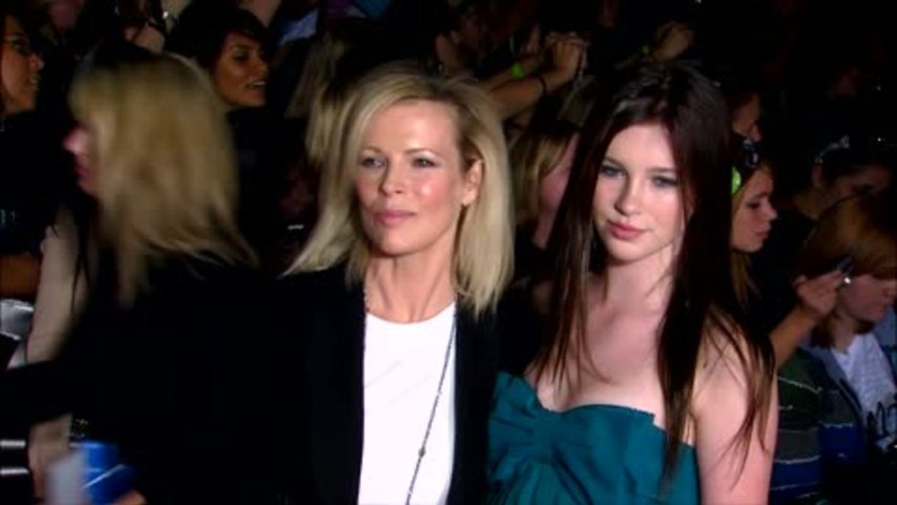 Ireland Baldwin Voices Pride for Mom Kim Basinger