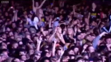 Paramore - Playing God (Live in England)