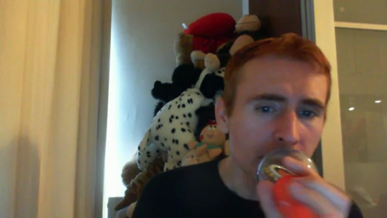 Wiwi égratigne "qui tu aimes" de Marc Antoine