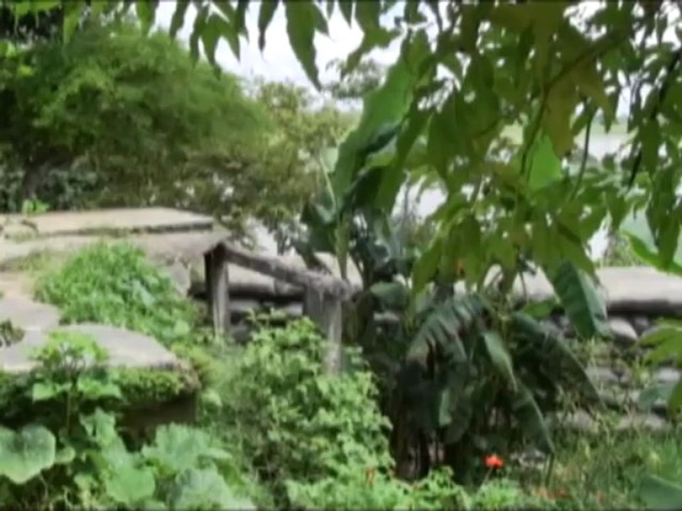 El secretario de gobierno municipal le responde a los dagnificados de la erosión del rio san Jorge que tienen que hacer para recuperar sus nuevas casas