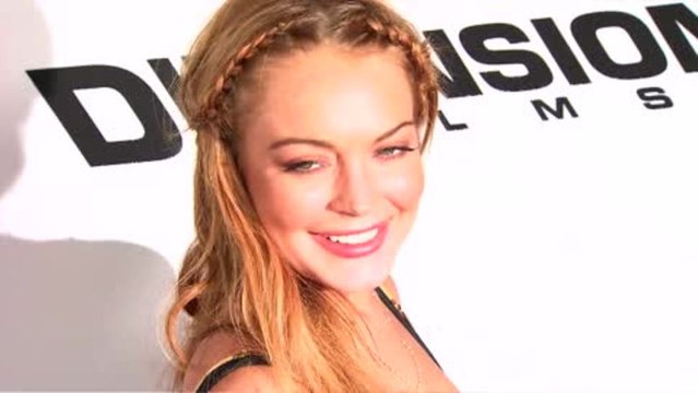 Lindsay Lohan Moving Back Home With Mom After Rehab