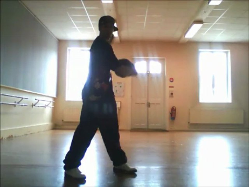 TRAINING VIDEO FREESTYLE BASKETBALL 2013