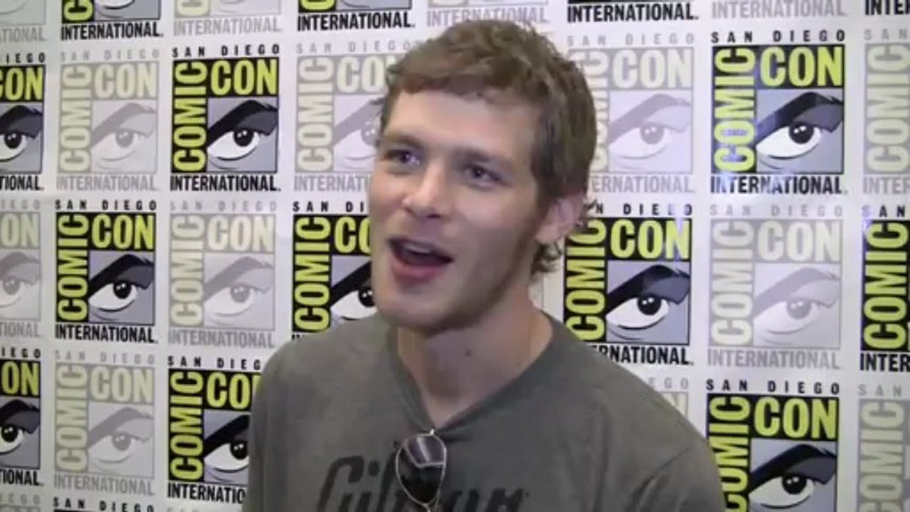 2011.08.09 Joseph Morgan @ Comic Con-BuzzFocus