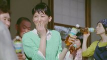 日本コカコーラ_爽健美茶「五穀七草」編CM15秒