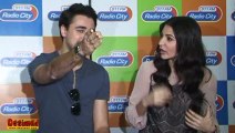 Anushka Sharma ABUSES a FAN in PUBLIC