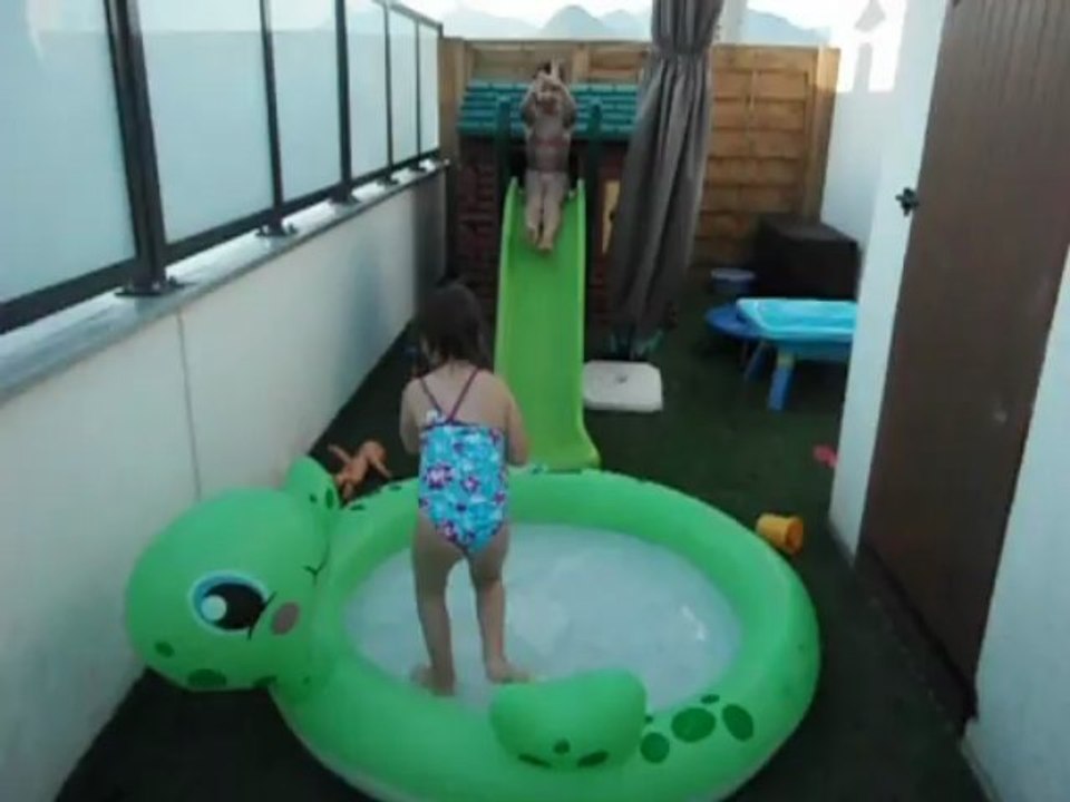 2013-07-05 Manel toboggan piscine (3)