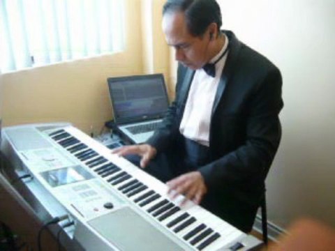 CUMPLEAÑOS EVENTOS BODAS SHOWERS PIANISTA ORGANISTA OSCAR MIRANDA acuerdate de acapulco ADULTO MAYOR