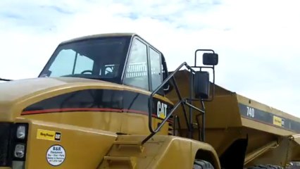 Cat 740 Dump Truck