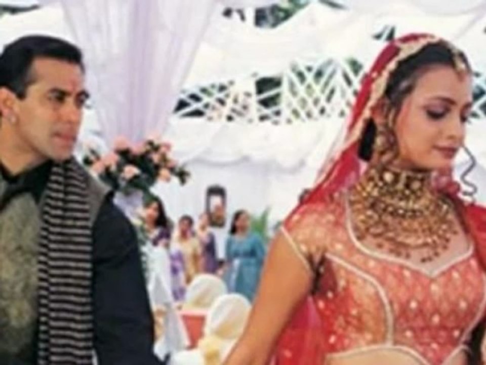 Mehendi Hai Lagi Mere Hathon Mein - Tumko Na Bhool Paayenge (2002) Full Song HD